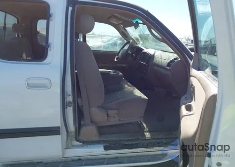 2003 Toyota Tundra Sr5 V8 из США, поврежденный, VIN 5TBBT44103S368053